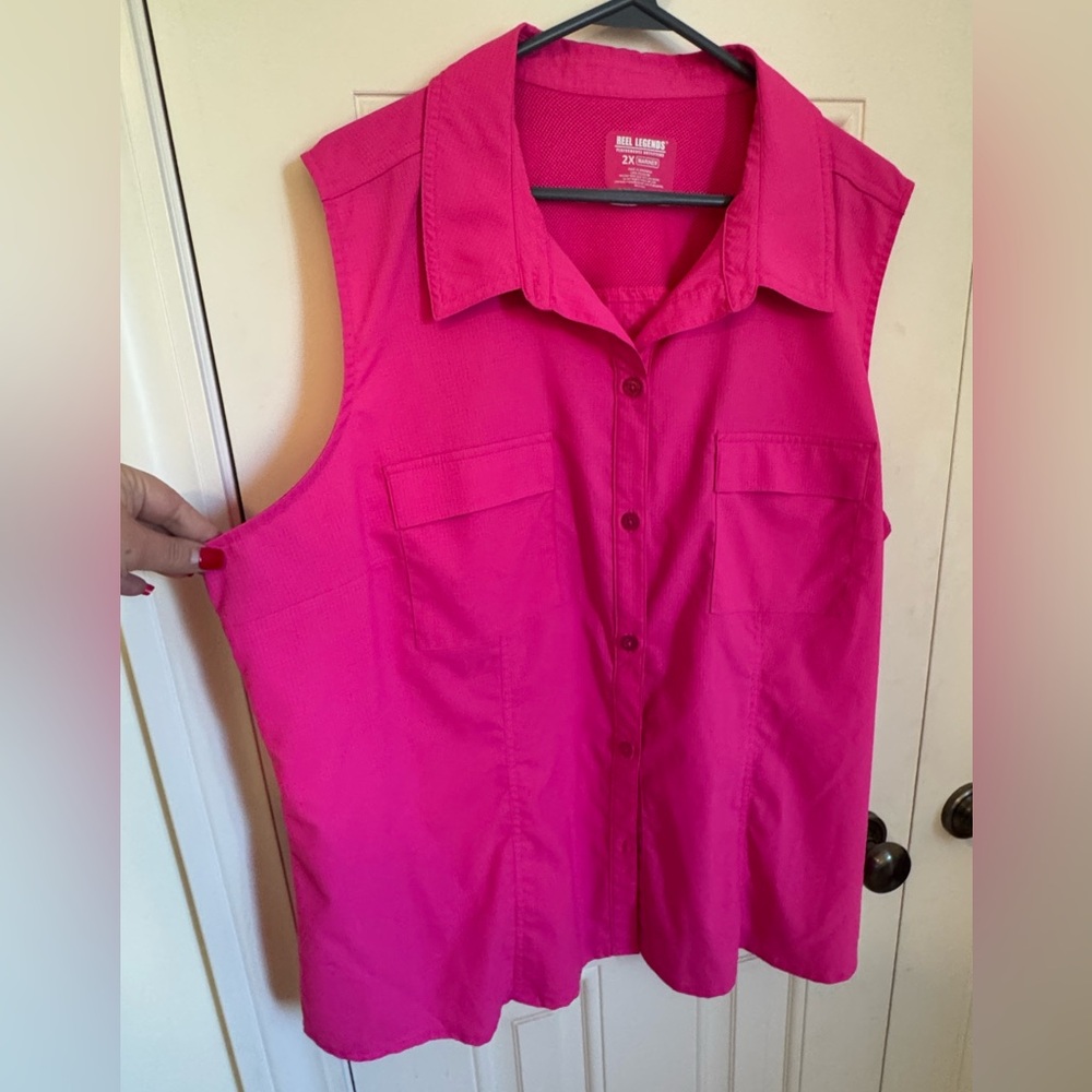 Reel Legends 💓 Pink Sleeveless Button-Down Sport Shirt